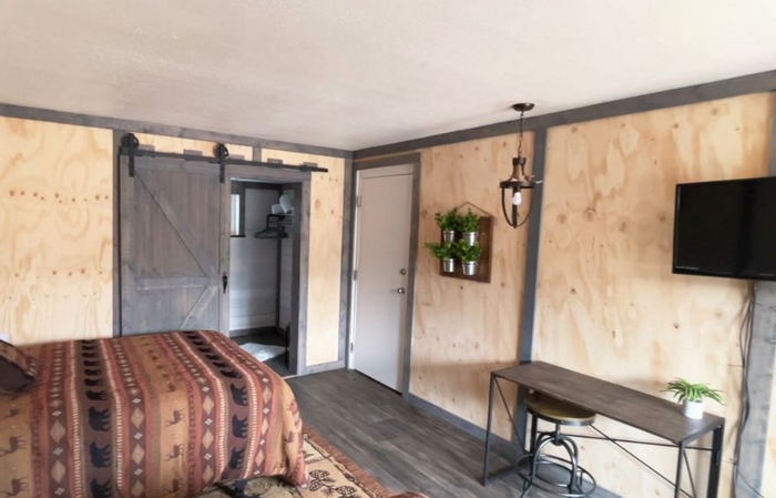 Tecumseh Inn (Harvey House Motel) - Web Photos (newer photo)